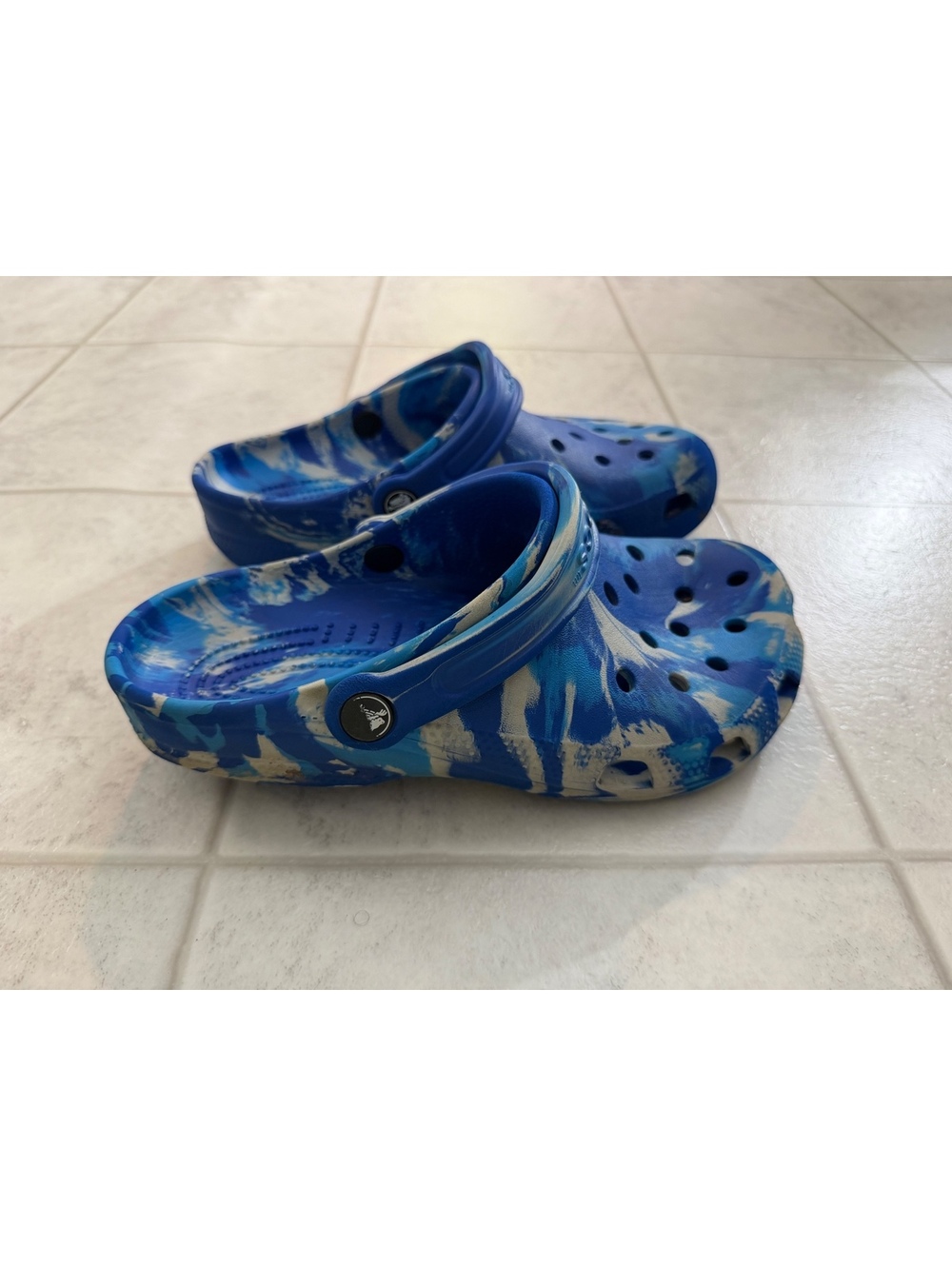 Crocs blue marbled clogs - Picture 2 of 4